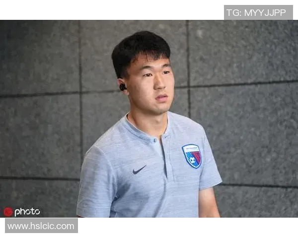 与吴伟畅谈足球生涯背后的故事与成长历程